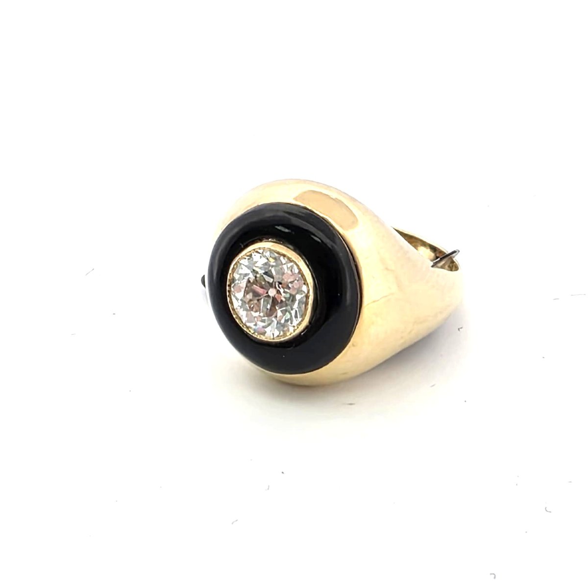 18-karat Yellow Gold Ring With A Diamond And Onyx-photo-4