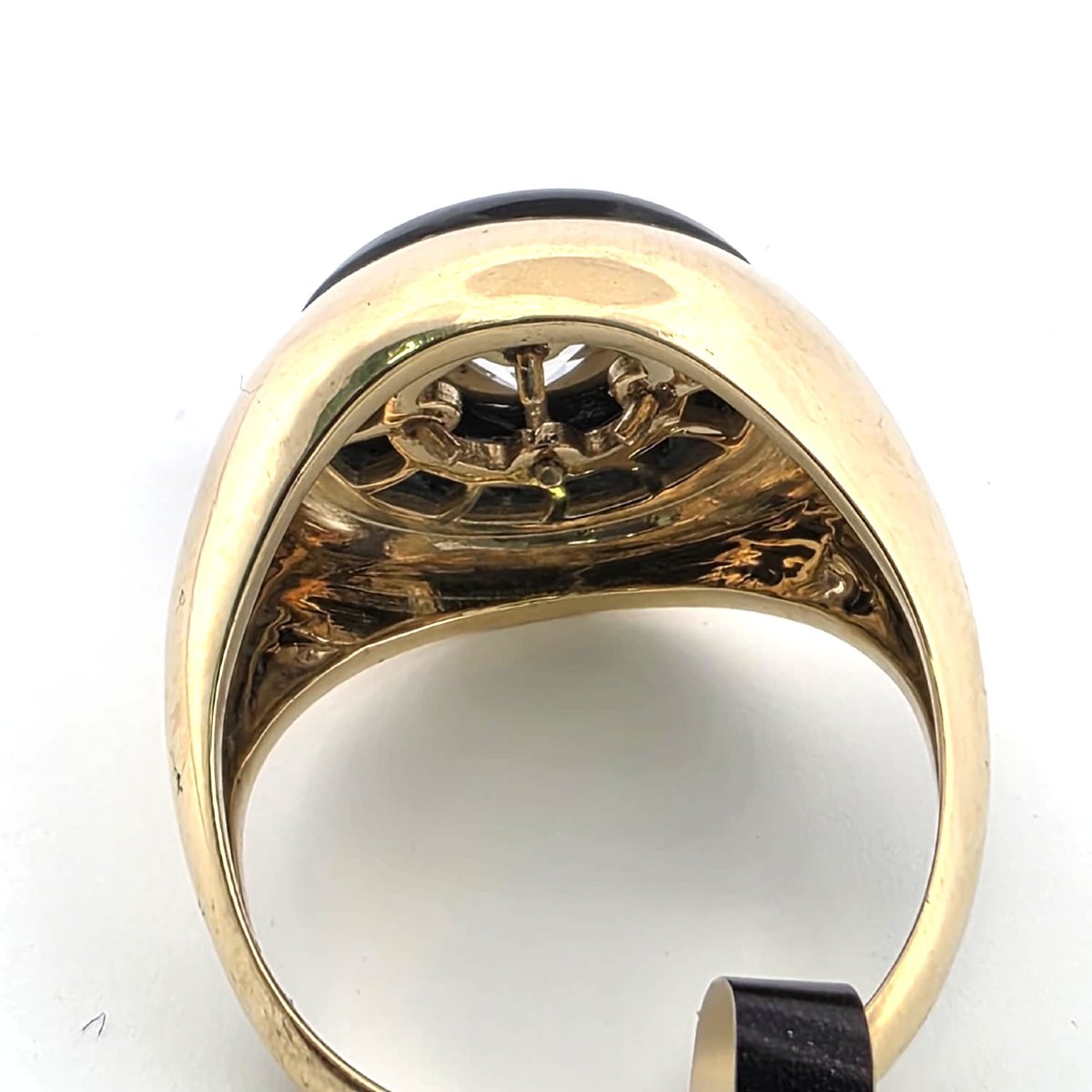 18-karat Yellow Gold Ring With A Diamond And Onyx-photo-6