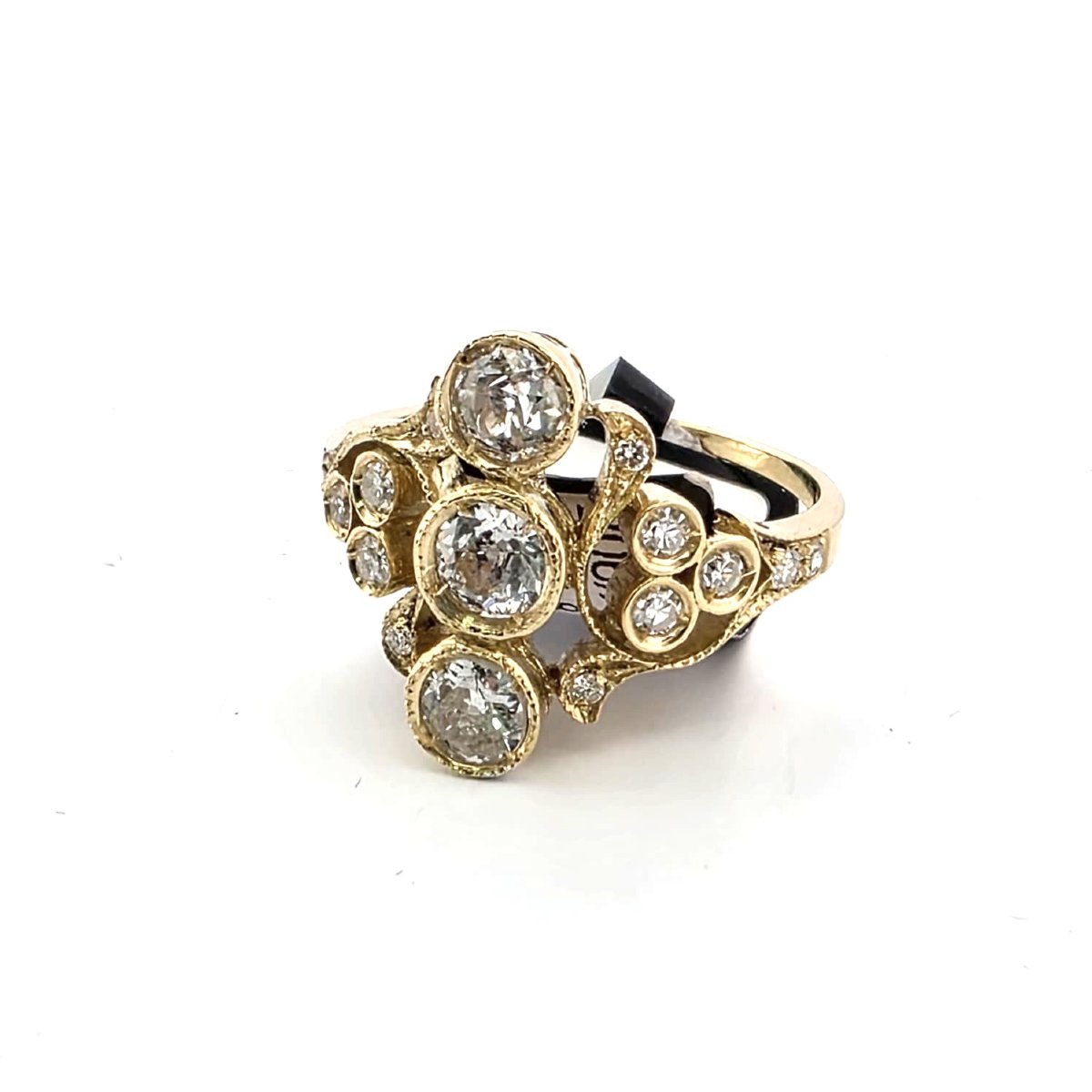 18-karat Yellow Gold Ring With Diamonds-photo-4