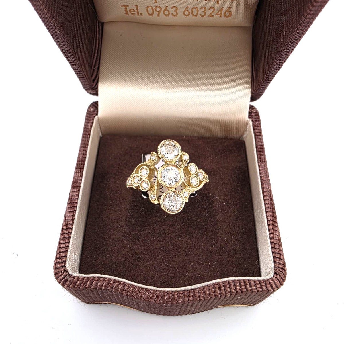 18-karat Yellow Gold Ring With Diamonds