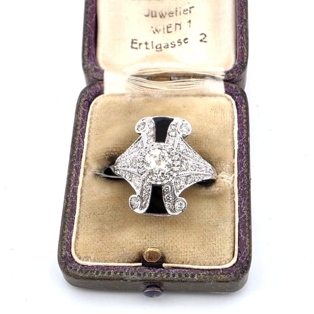 Bague en or blanc 18kt avec diamants et onyx-photo-1