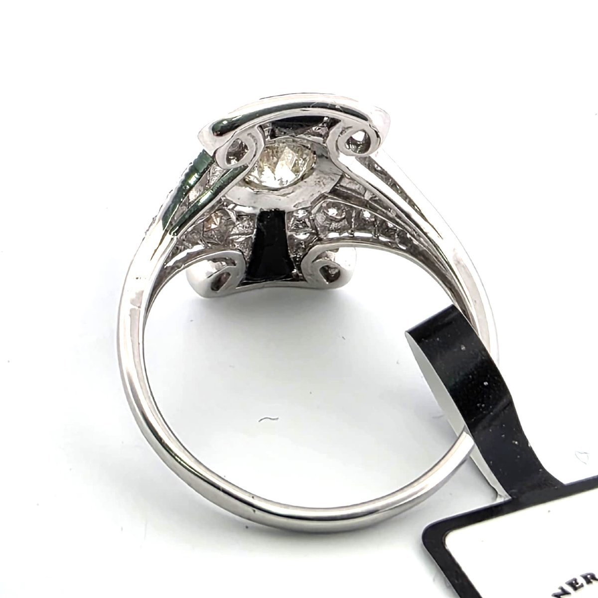 Bague en or blanc 18kt avec diamants et onyx-photo-2