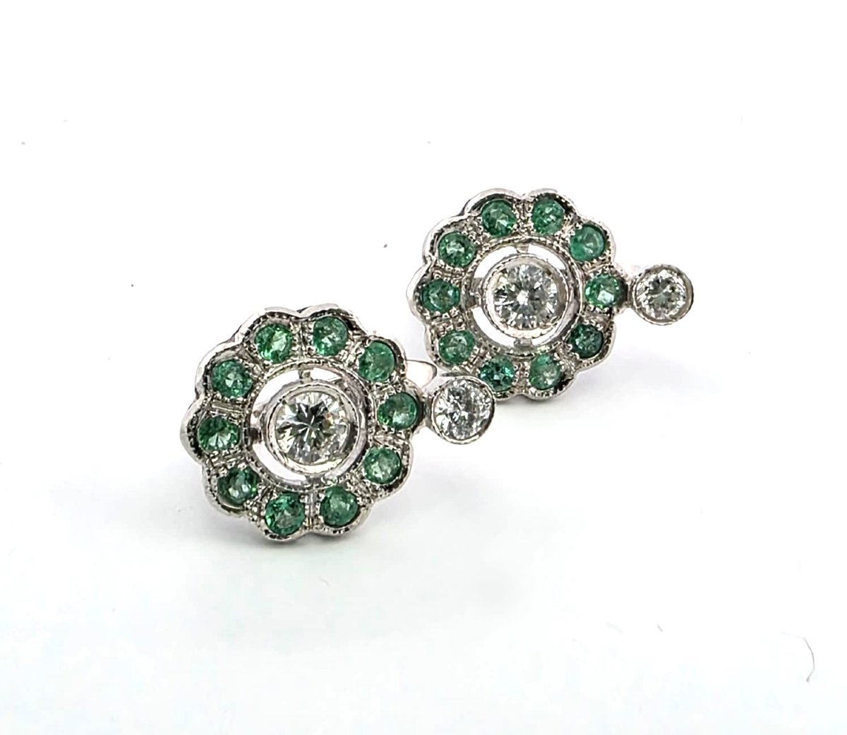 Platinum Earrings With Emeralds And Diamonds-photo-4
