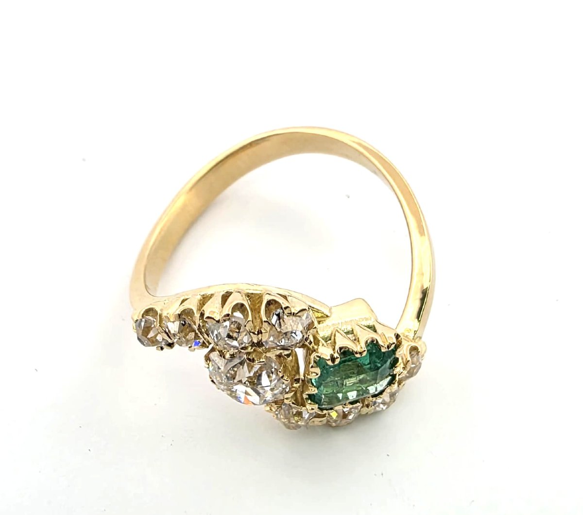 18-karat Yellow Gold Ring With Diamonds-photo-4