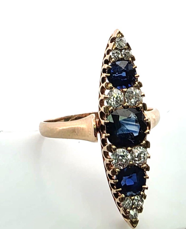 Bague en or jaune 18kt avec diamants et saphirs-photo-1