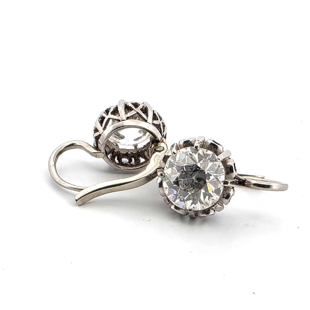 Boucles d’oreilles en or blanc 18kt avec des diamants importants-photo-3