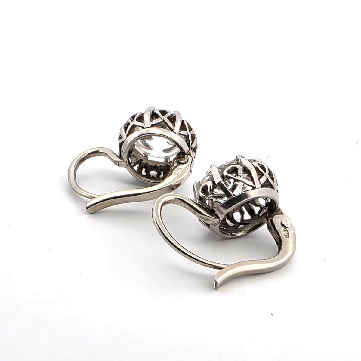 Boucles d’oreilles en or blanc 18kt avec des diamants importants-photo-4