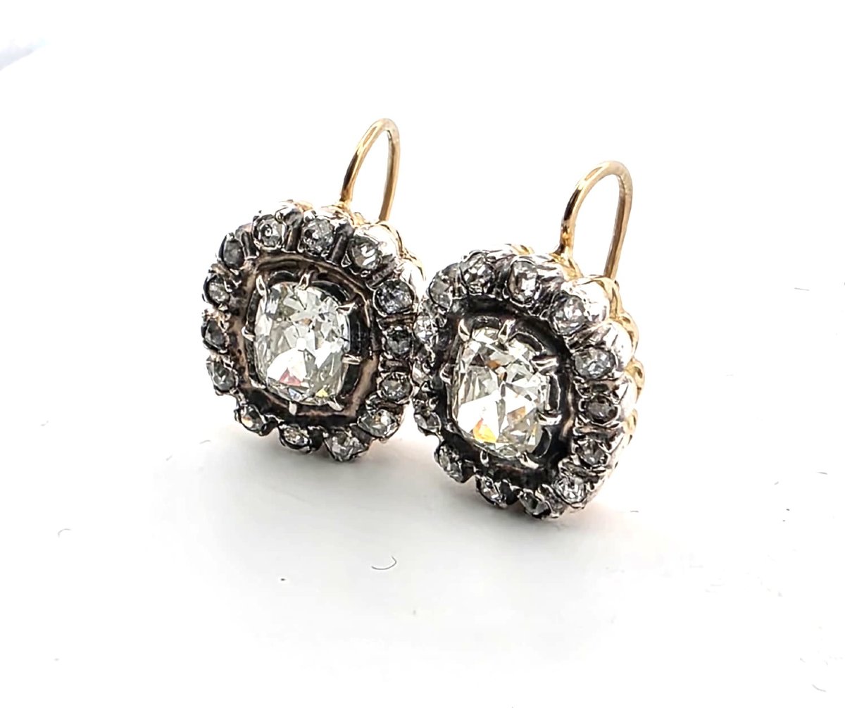 Boucles d’oreilles époque victorienne en or jaune 18kt avec des diamants importants-photo-4