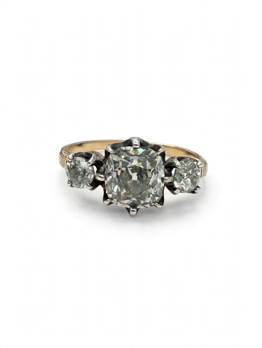 Victorian-style Ring In 18k Gold And Silver With Approximately 2.20 Carats Of Diamonds-photo-2