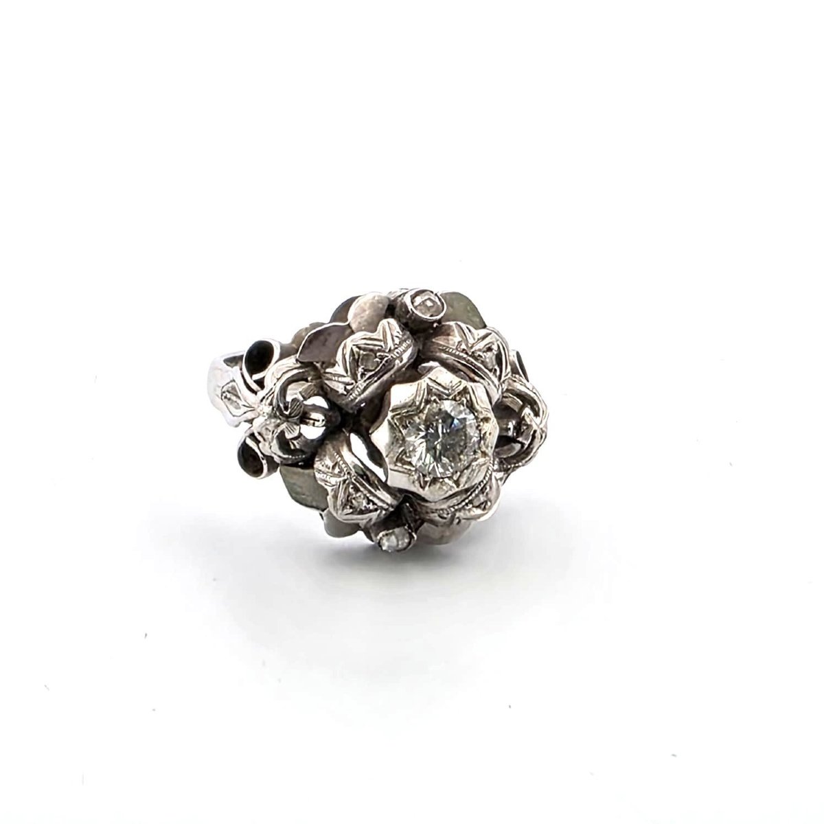 Bague en or blanc 18 carats avec diamants-photo-4