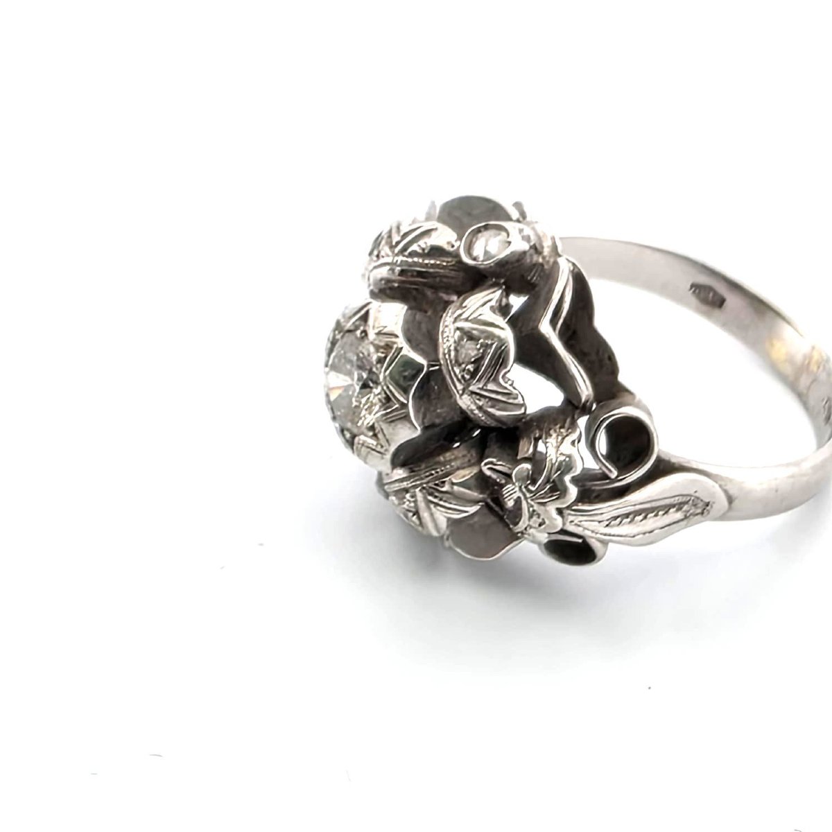 Bague en or blanc 18 carats avec diamants-photo-4
