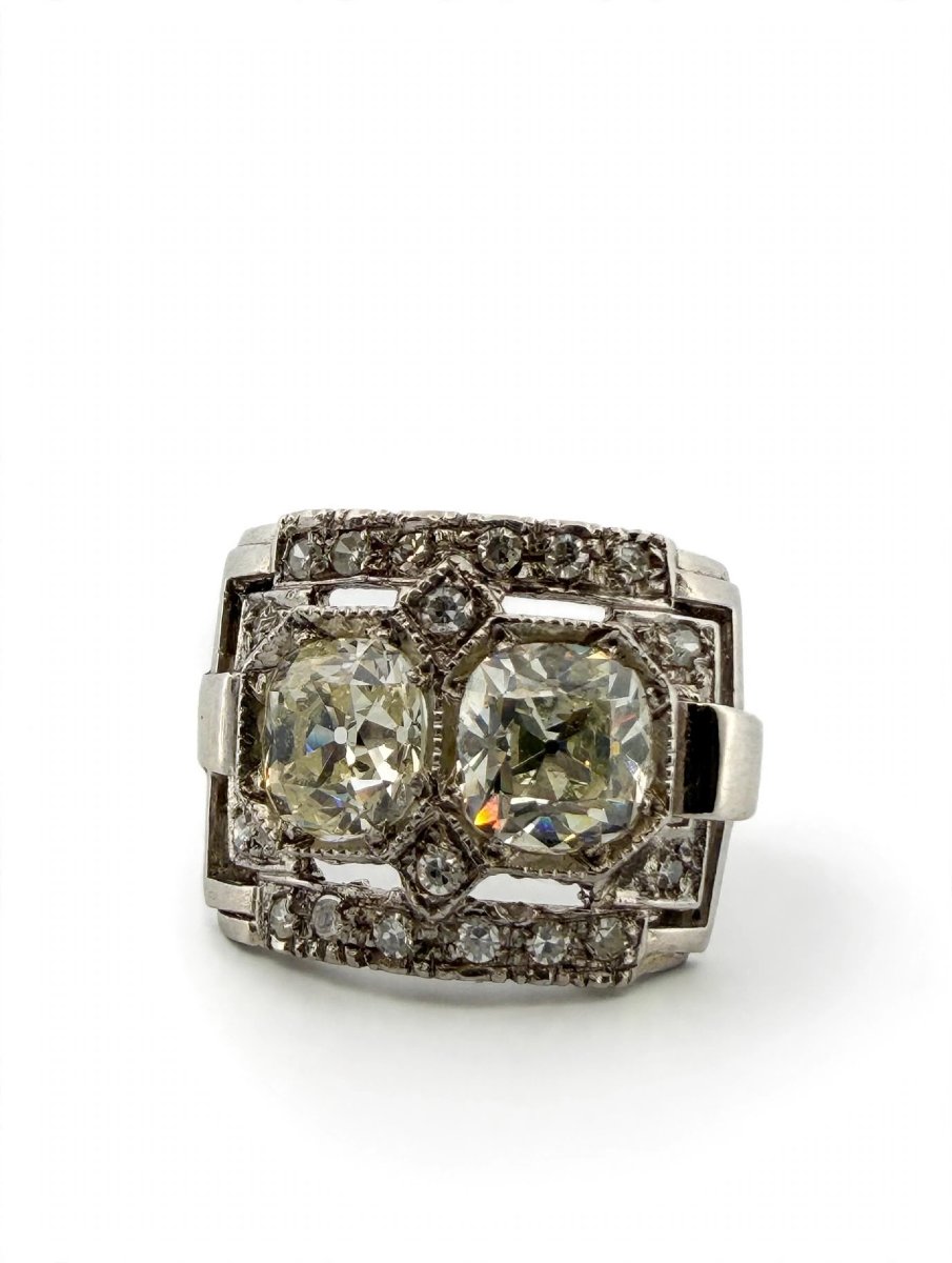 Art Deco Ring With Old Mine Cut Diamonds In 950 Platinum-photo-3