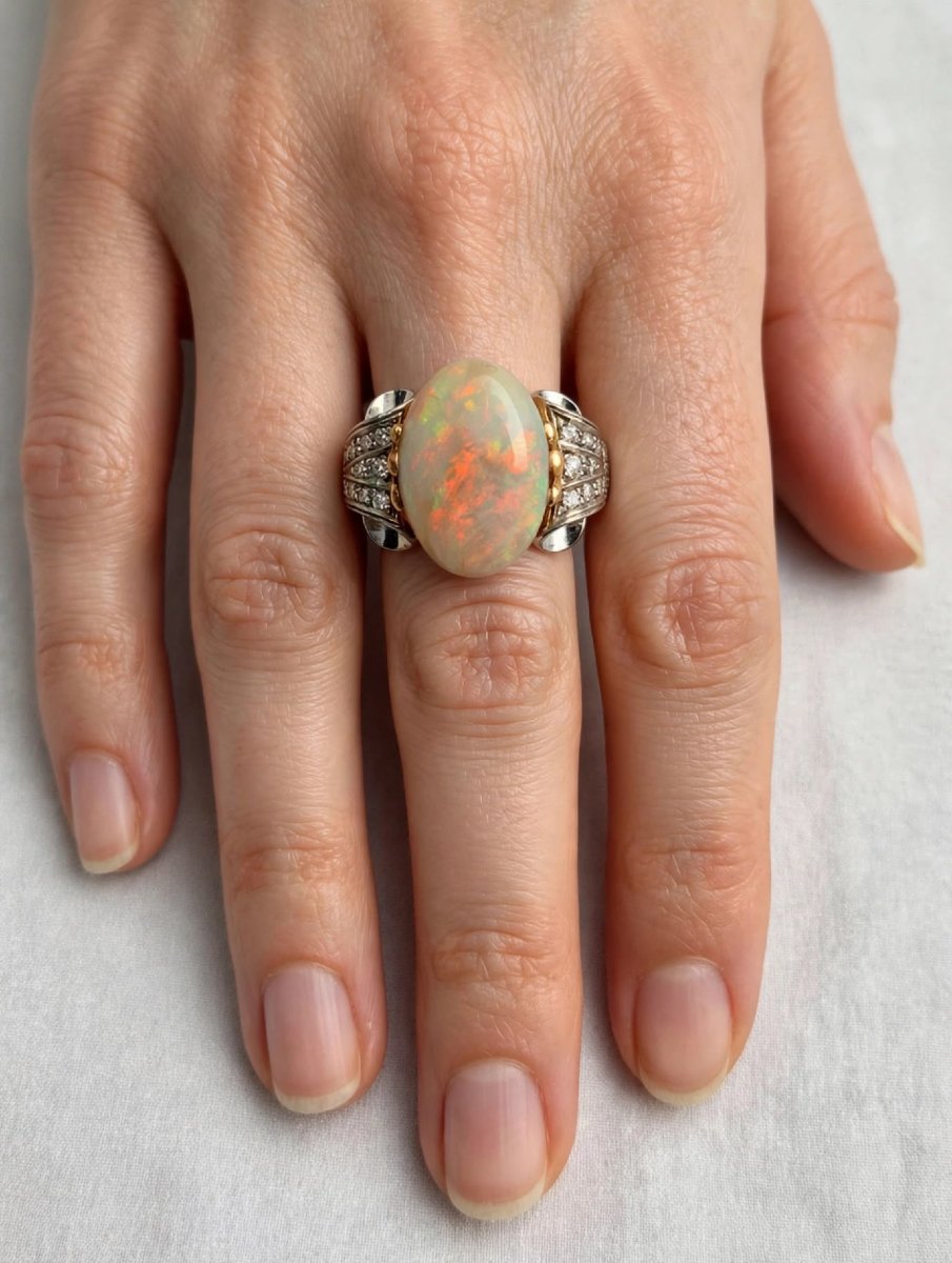 18k Yellow And White Gold Ring With Opal And Diamonds-photo-5