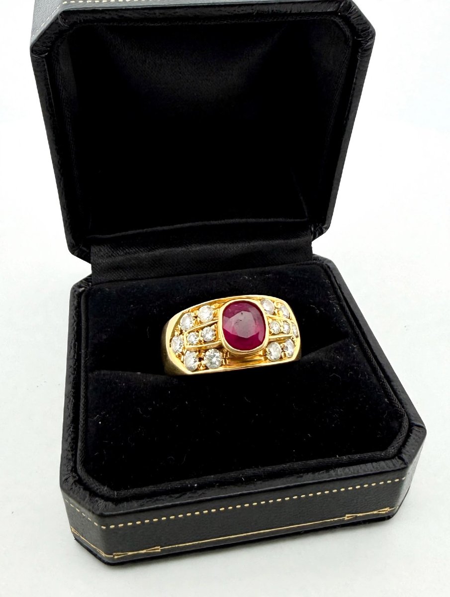 18k Yellow Gold Band Ring With Ruby And Diamonds