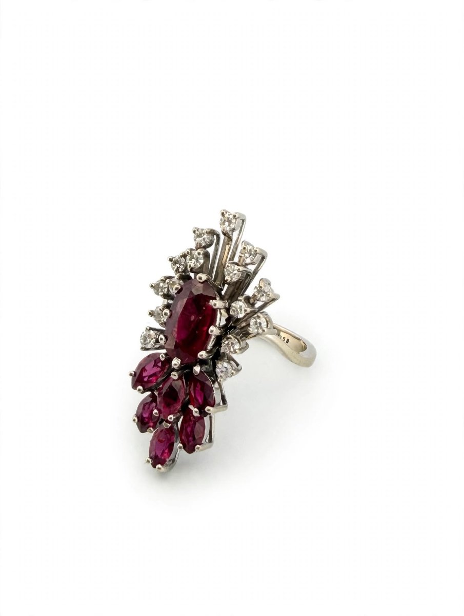 Bague en or blanc 18Kt avec rubis et diamants-photo-2