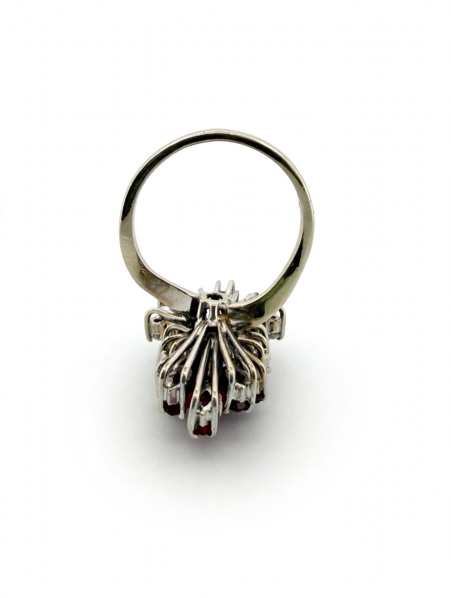 Bague en or blanc 18Kt avec rubis et diamants-photo-2