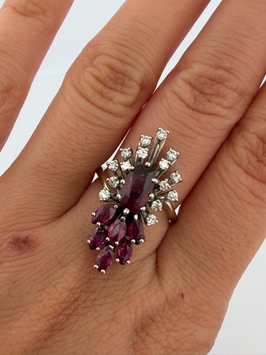 Bague en or blanc 18Kt avec rubis et diamants-photo-4