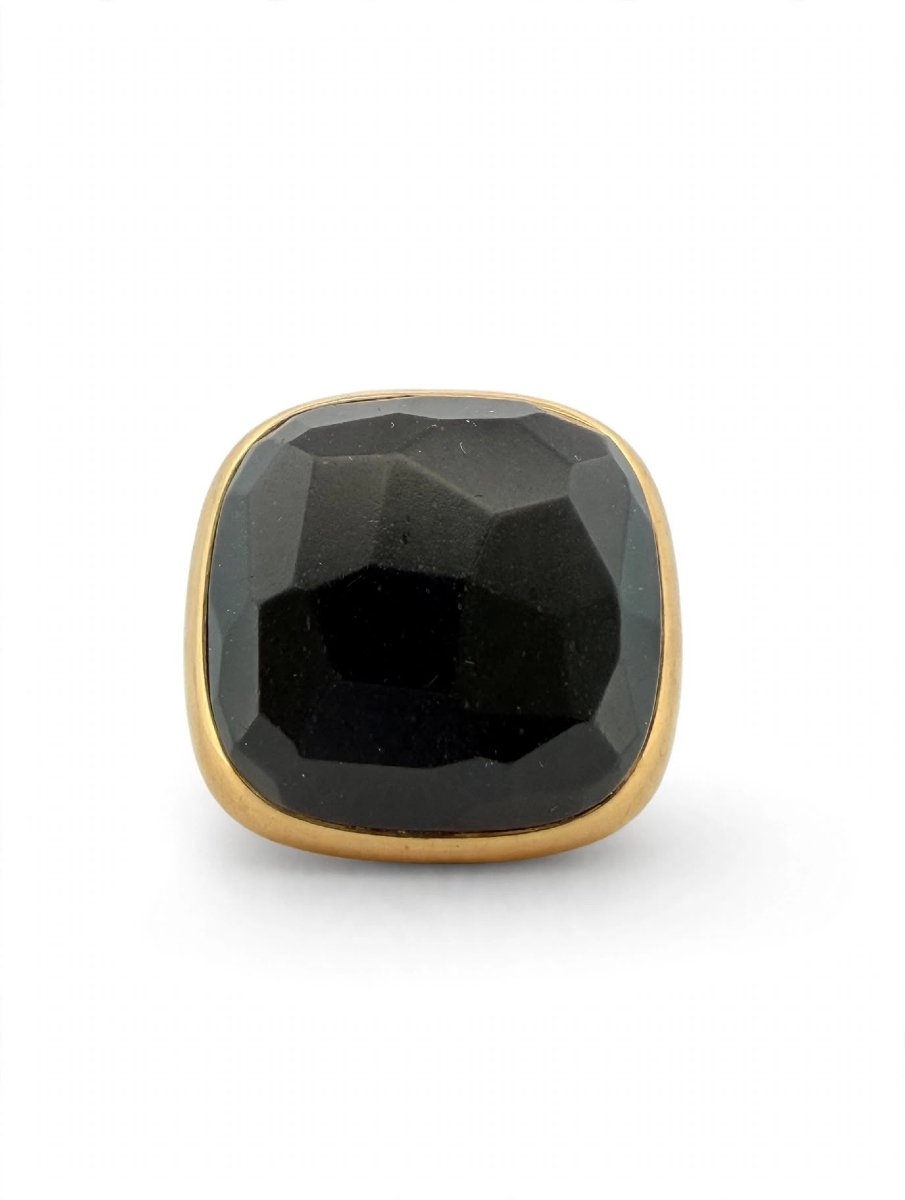 Bague Pomellato modèle Victoria enchâssé d’un grand cabochon à jet facetté