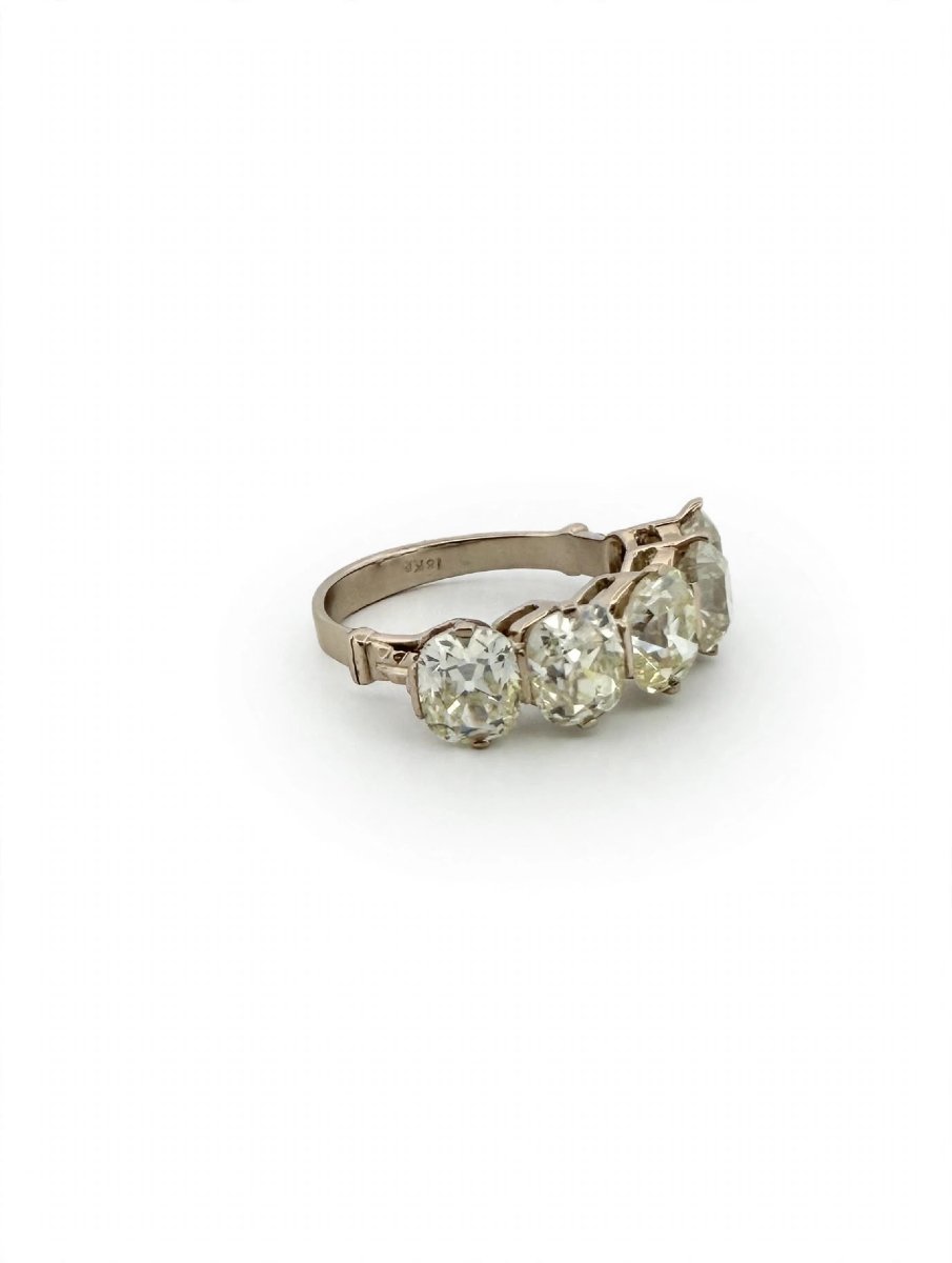 Veretta Ring In 18k White Gold With 5 Antique Cushion-cut Diamonds-photo-3