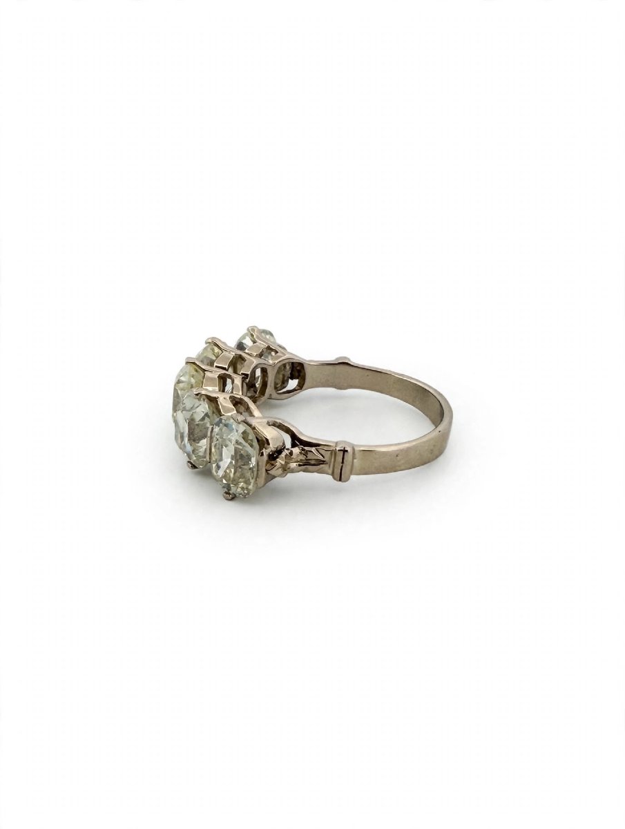 Veretta Ring In 18k White Gold With 5 Antique Cushion-cut Diamonds-photo-3