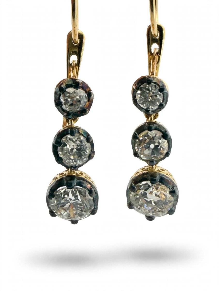 Antique 18k Gold Dangle Earrings With 3 Diamonds-photo-4