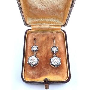 Boucles d’oreilles en or jaune 18kt et argent avec des diamants importants