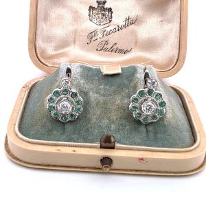 Platinum Earrings With Emeralds And Diamonds