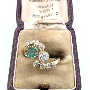 18-karat Yellow Gold Ring With Diamonds
