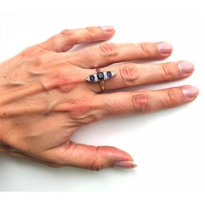 18-karat Yellow Gold Ring With Diamonds And Sapphires