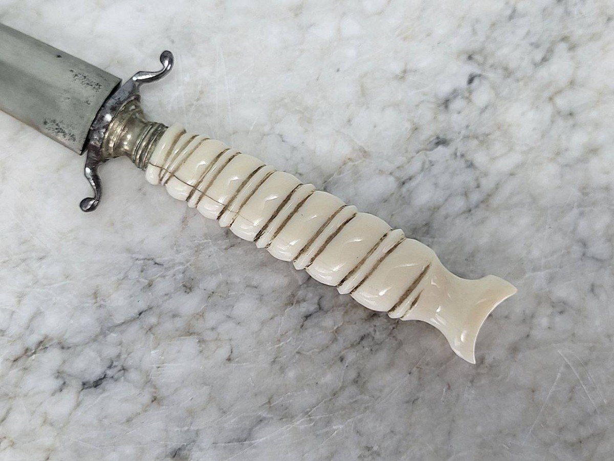 Romantic Dagger, Twisted Ivory Handle.-photo-2