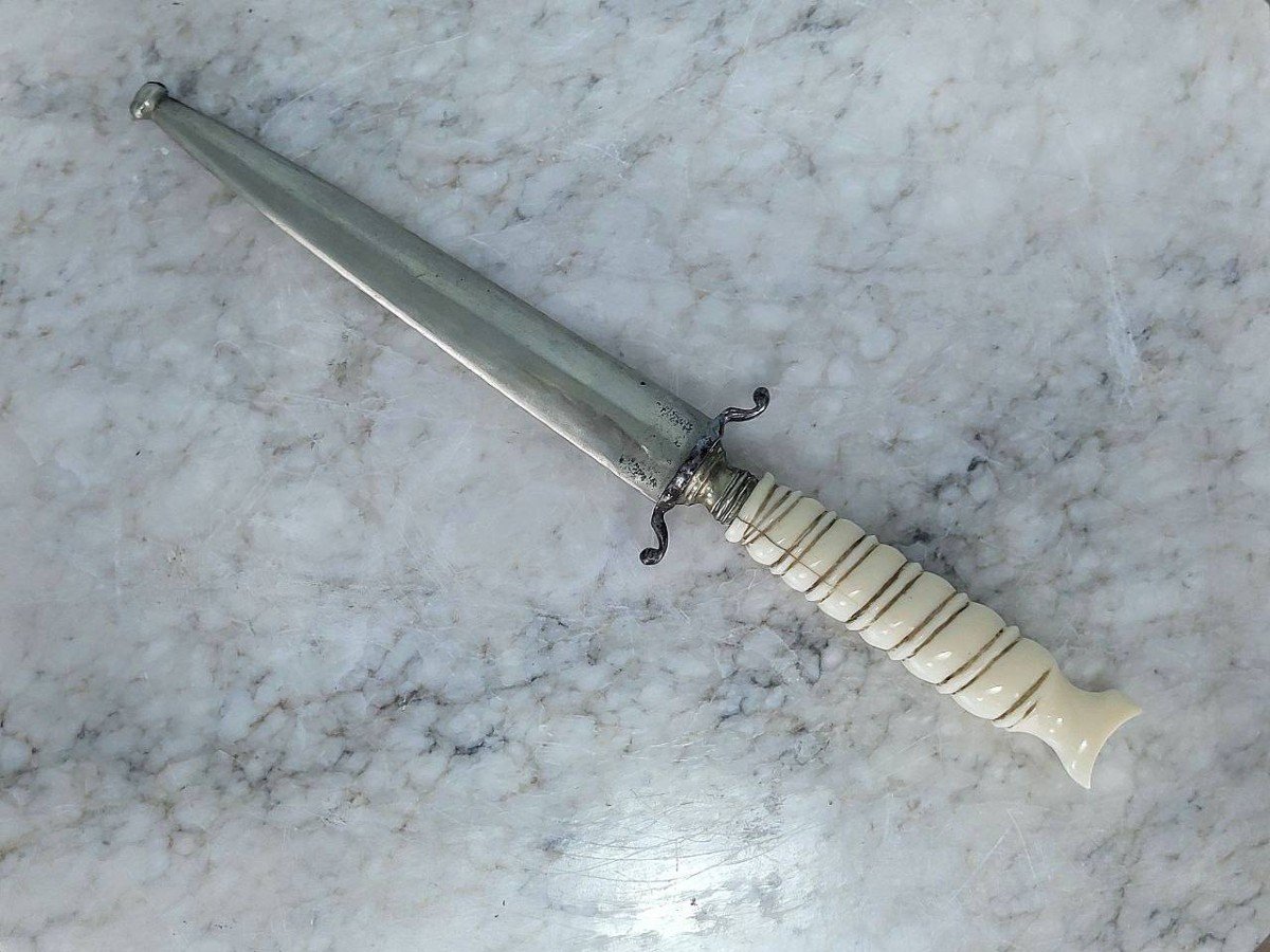 Romantic Dagger, Twisted Ivory Handle.-photo-3