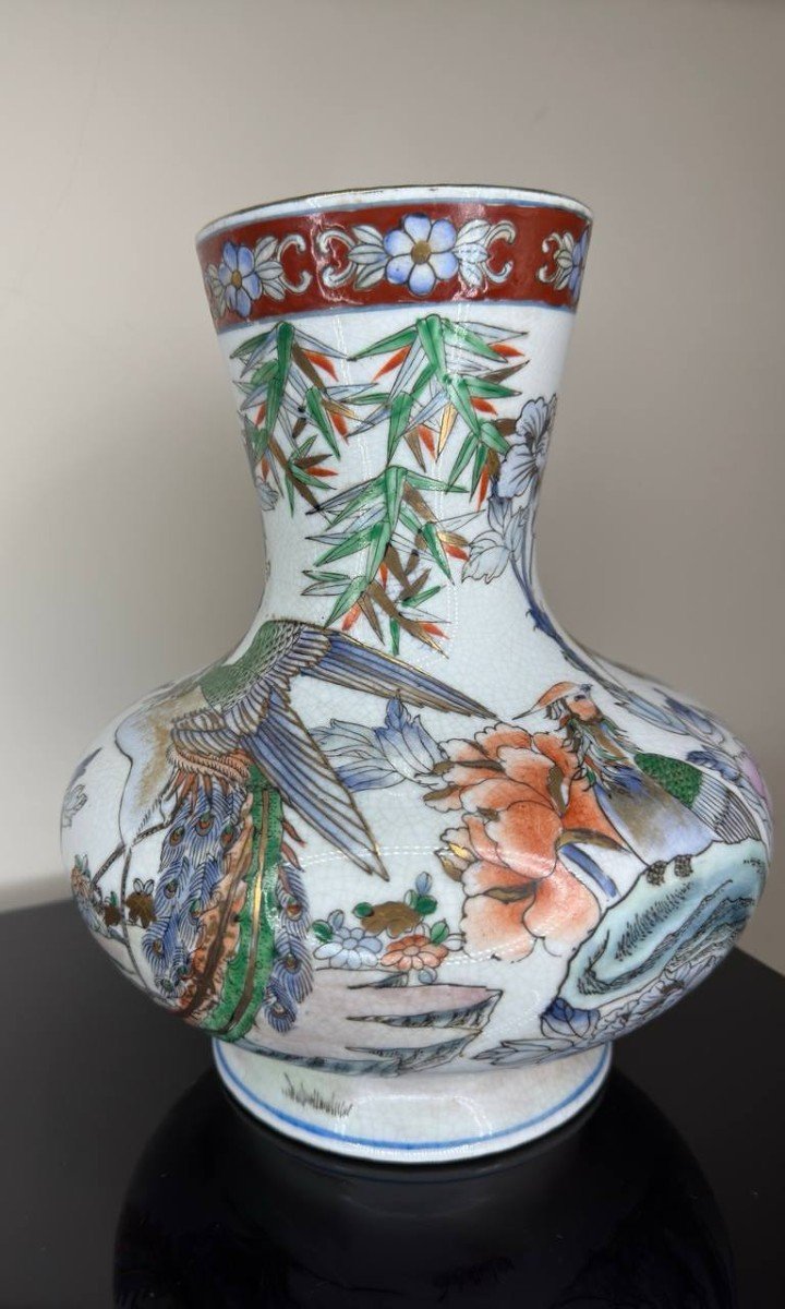 Vase, Chinese Polychrome Porcelain Hand Painted.-photo-4