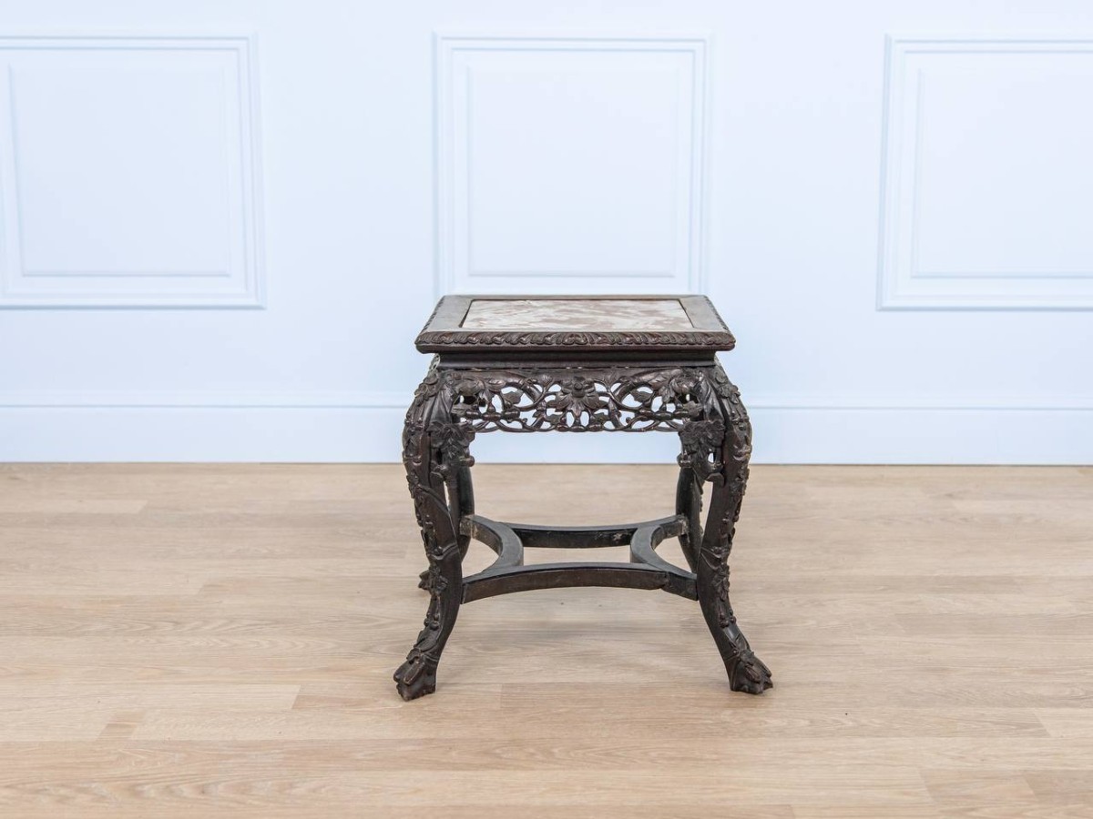 Table d'Appoint Ou Tabouret Sculpté Asiatique