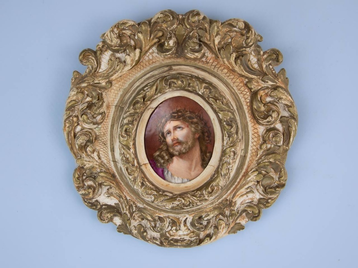Painting "christ Crowned With Thorns" On Porcelain, Gilded Carved Card