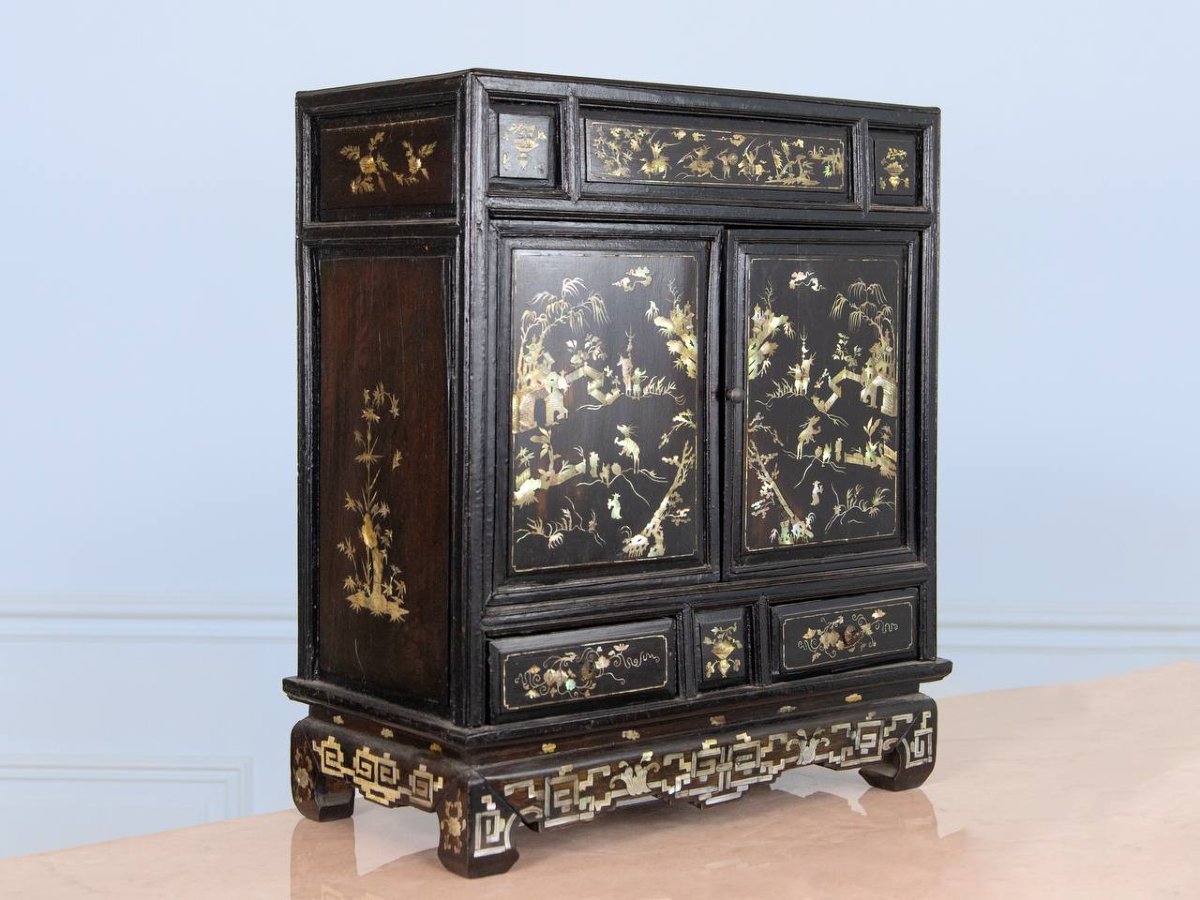 Indochina Small Blackened Wooden Cabinet-photo-1