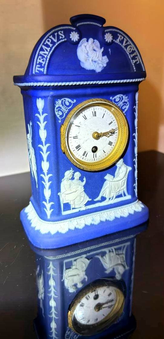 Wedgwood Clock In Blue Jasper Tempus Fugit-photo-4