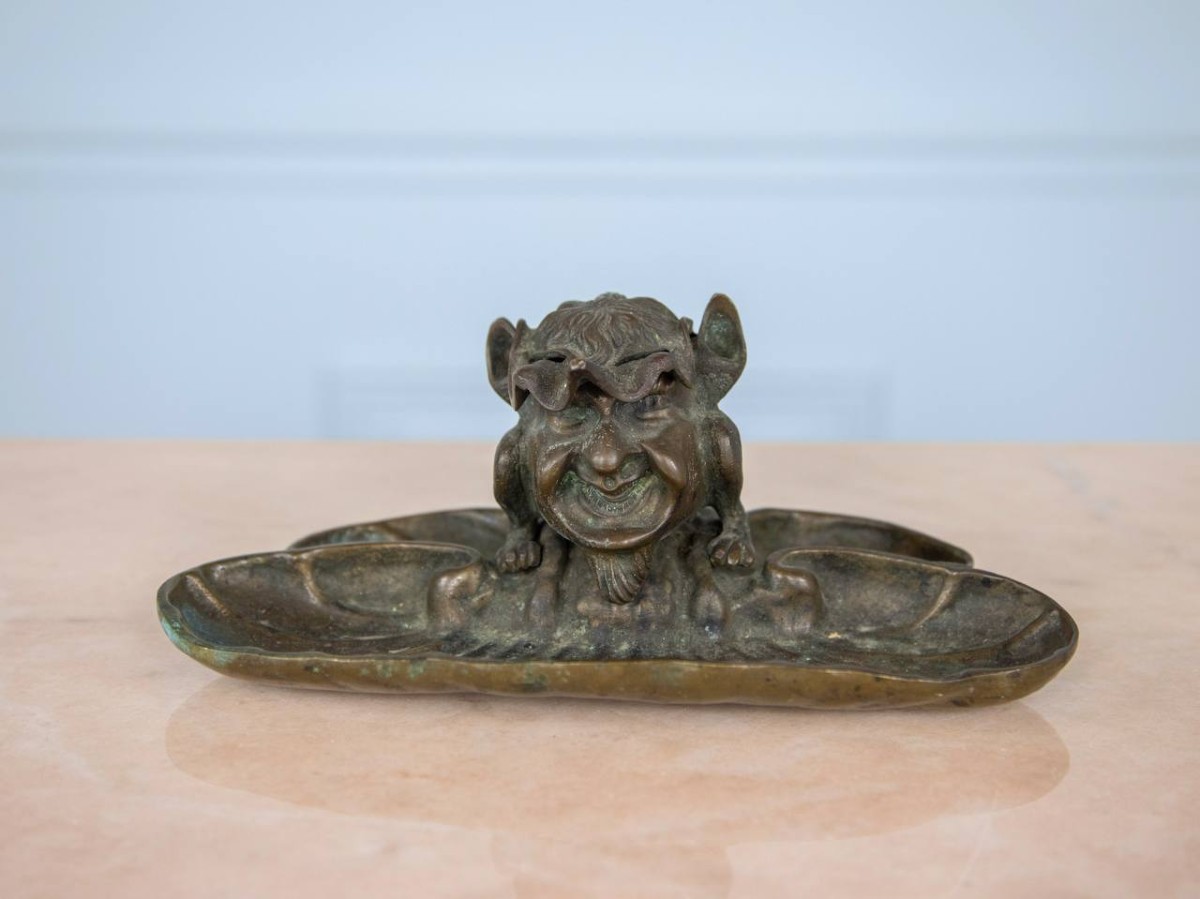 Encrier De Bureau En Bronze , Sculpture Gothique, Diable, Gobelin, Gargouille