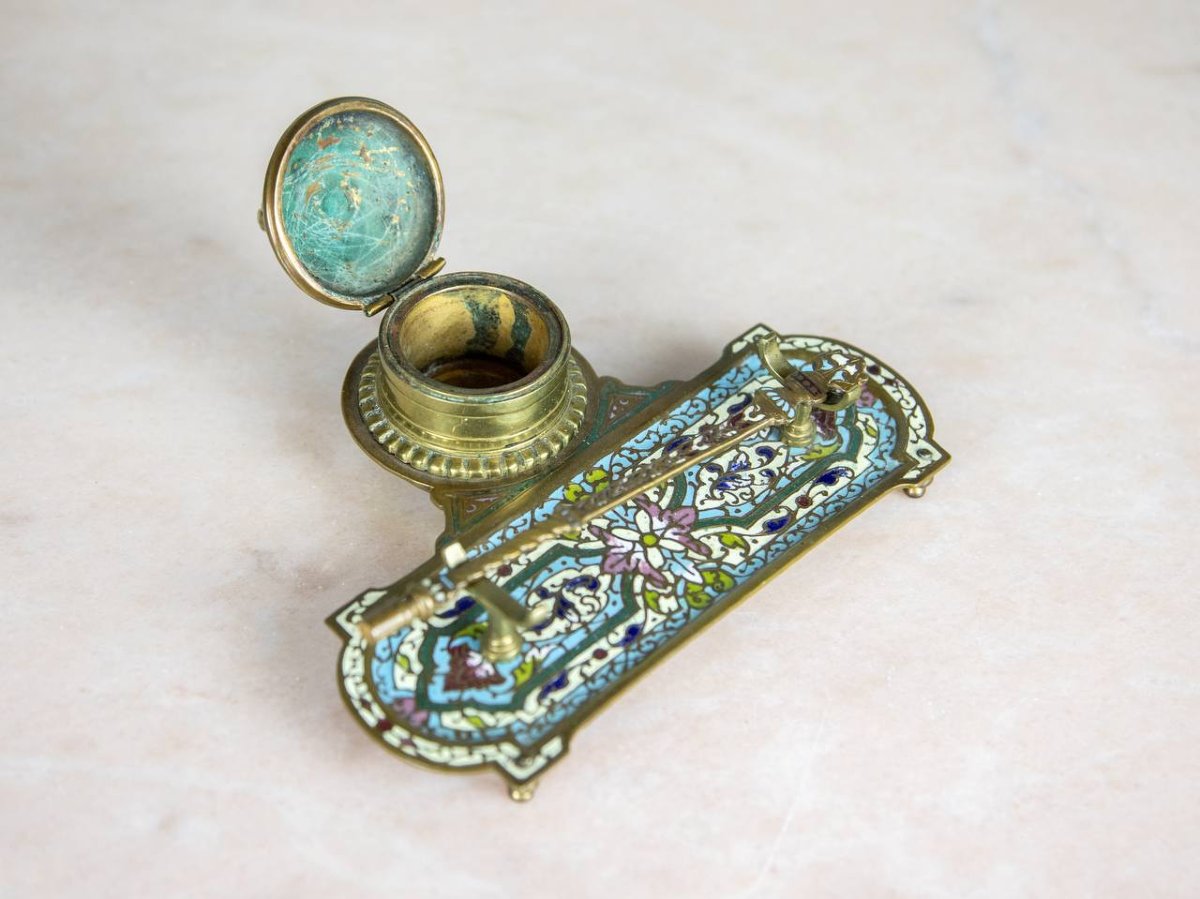 Encrier formant porte-plume en bronze au décor d'émaux cloisonnés-photo-3