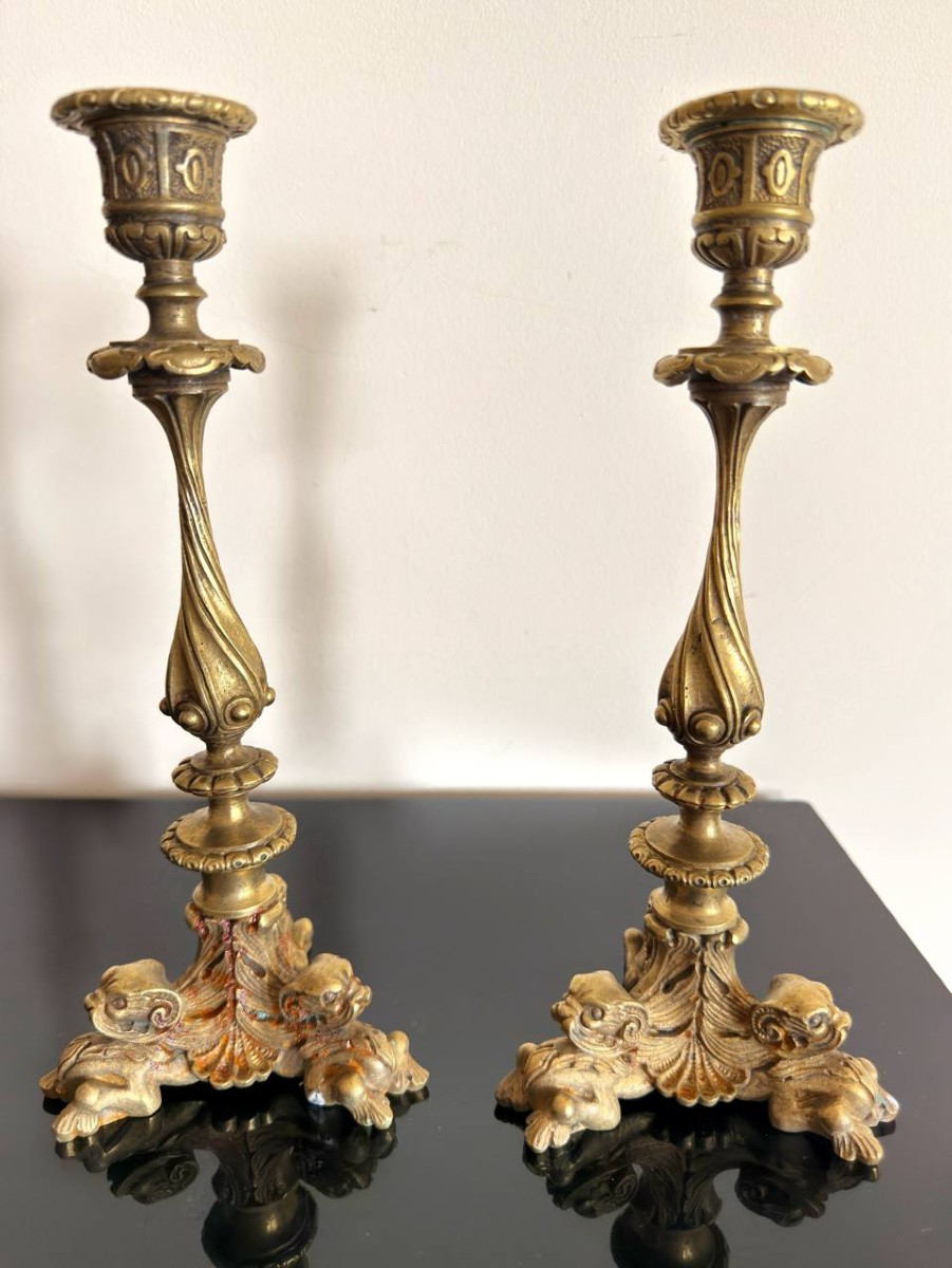 BOUGEOIRS en BRONZE PIEDS GARGOUILLES ou CHIENS de FÔ (lions gardiens impériaux chinois)