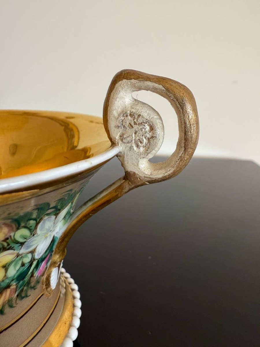 Tripod Cup In Paris Porcelain-photo-4