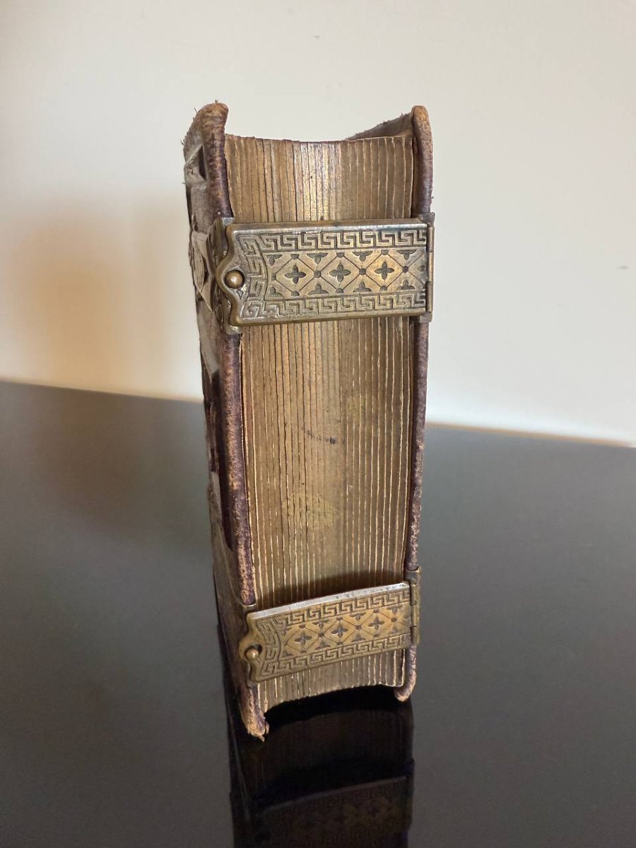 Small Photo Album With Brass Closures-photo-3