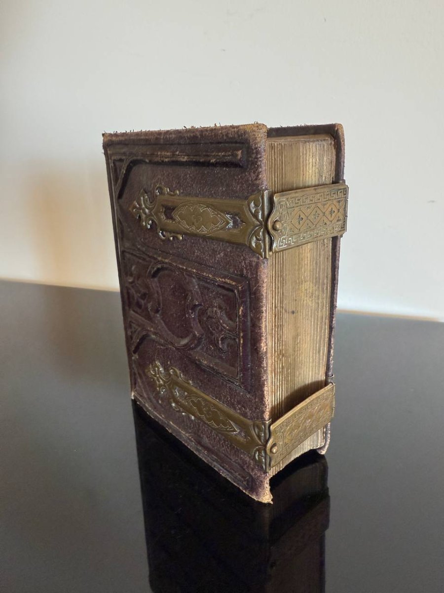 Small Photo Album With Brass Closures-photo-4
