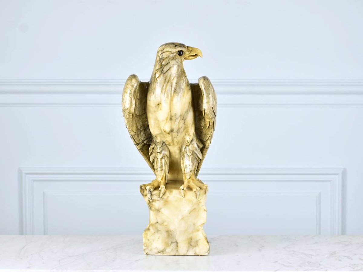 Aigle en marbre sculpté à la main avec yeux en verre, 19e siècle, France-photo-2