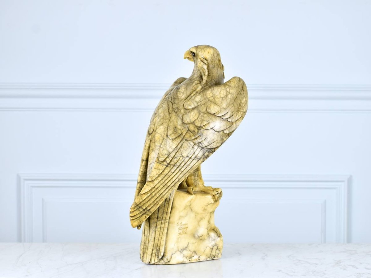 Aigle en marbre sculpté à la main avec yeux en verre, 19e siècle, France-photo-3