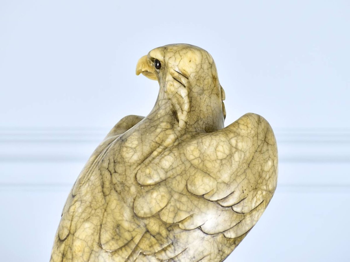 Aigle en marbre sculpté à la main avec yeux en verre, 19e siècle, France-photo-4
