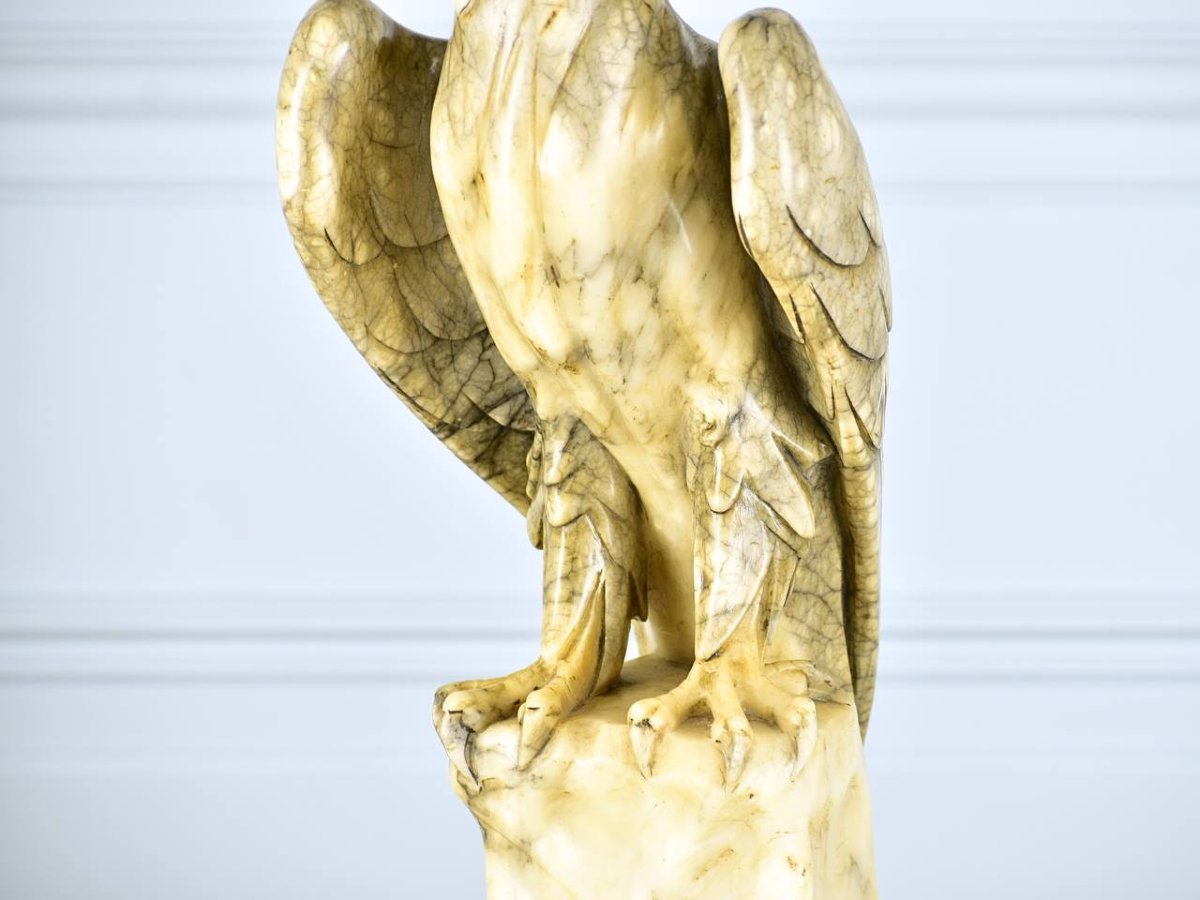 Aigle en marbre sculpté à la main avec yeux en verre, 19e siècle, France-photo-4