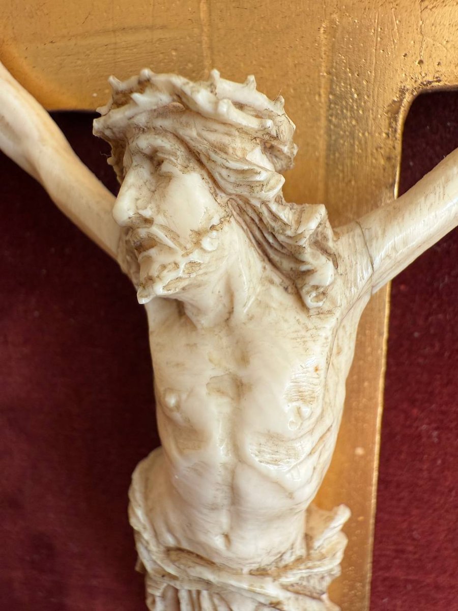 Crucifix, Christ-photo-4