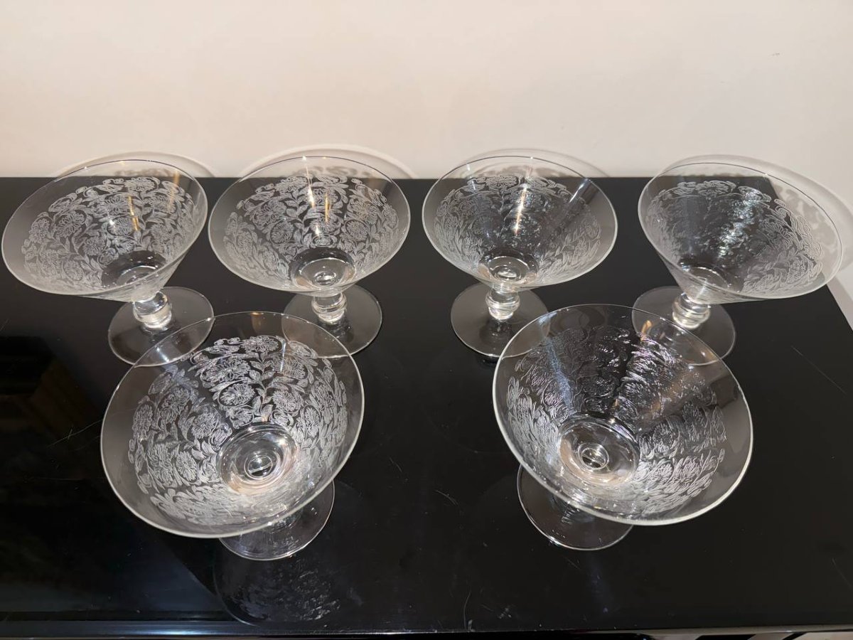 Engraved Crystal Glasses With Floral Decoration.-photo-2