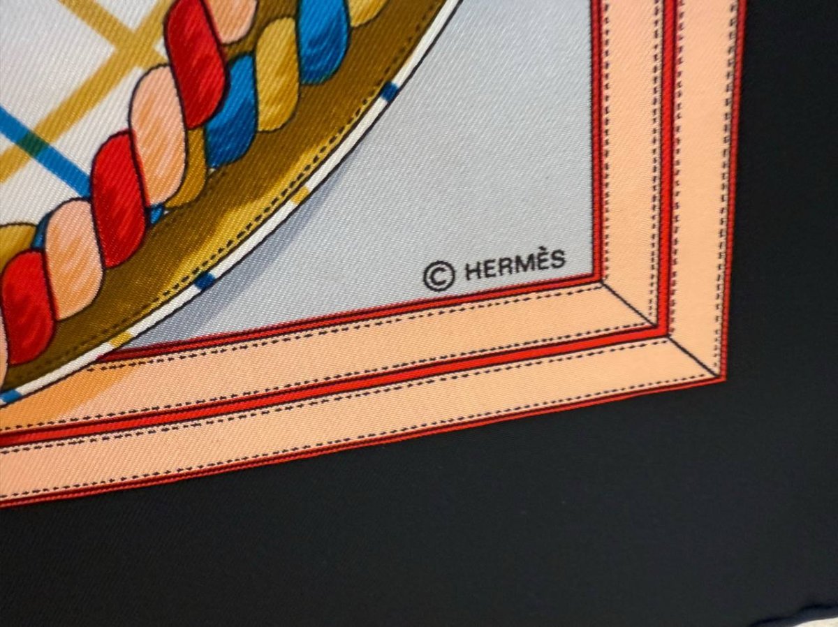 Hermes. "great Outfit" Model.-photo-1