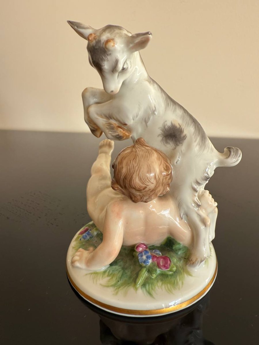 Putto avec un chevreau, Manufacture de porcelaine de Vienne Augarten.-photo-4